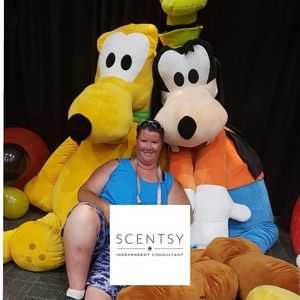 Meet your Posher, Samara